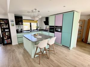 Kitchen - click for photo gallery